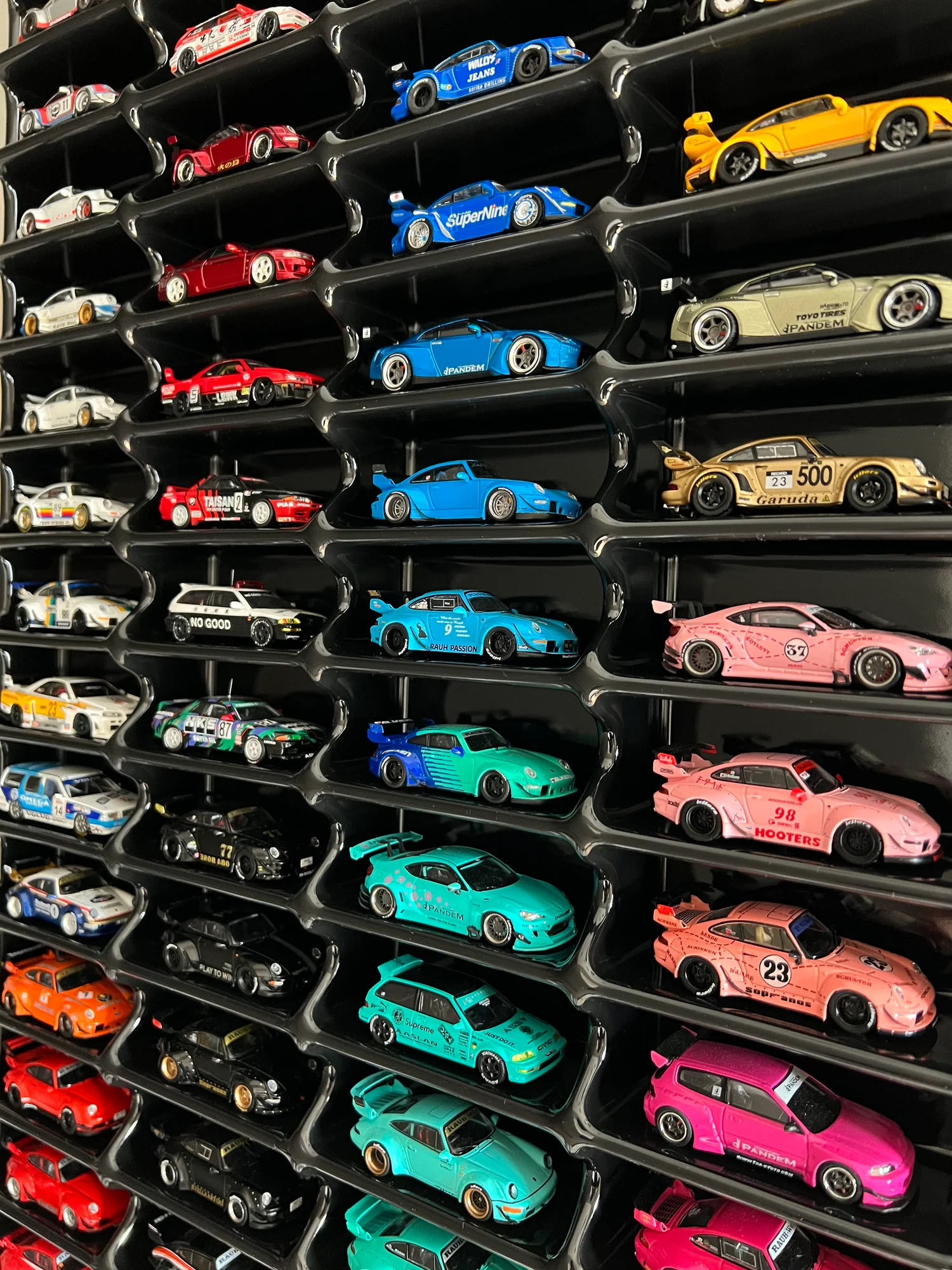 Precision Style in 1/64 Scale